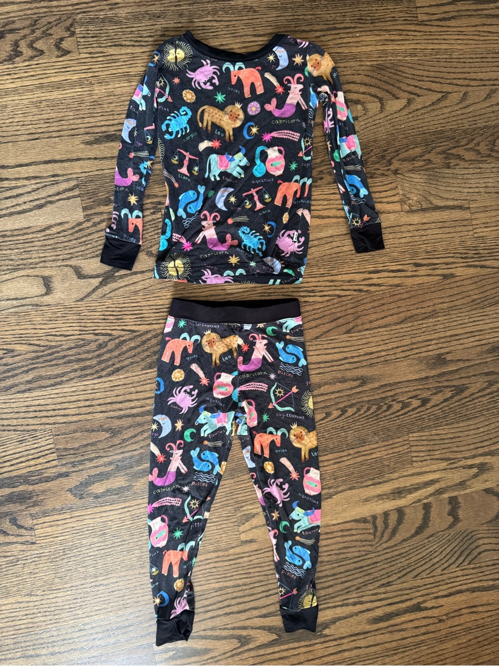 Little Sleepies Star Signs two piece pajama set 2T